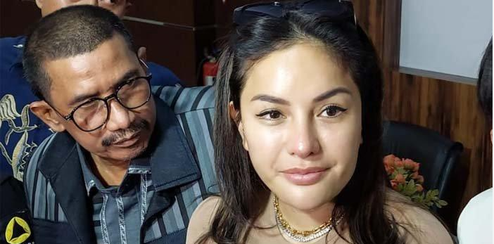 Nikita Mirzani dan Asisten Jadi Tersangka Kasus Pemerasan Dokter Reza Gladys